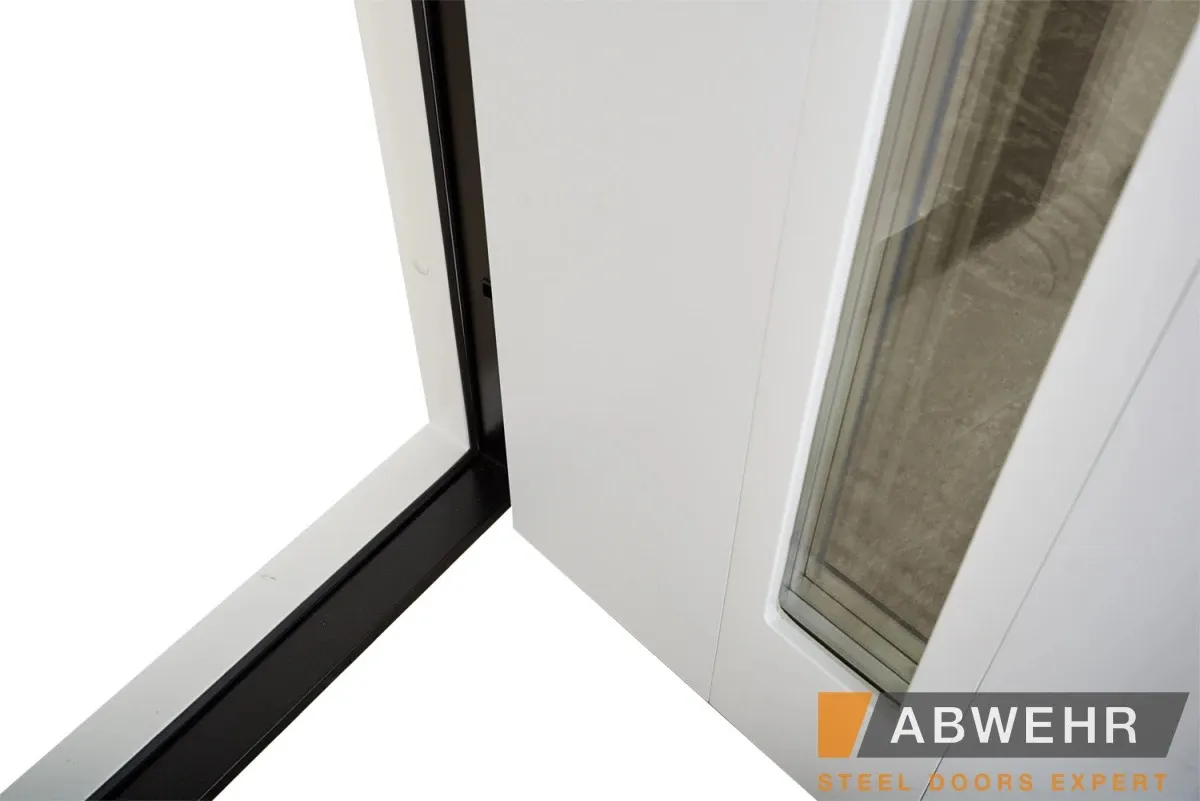 Вхідні Двері Cotage1 (KT1 з терморозривом) 496 UFO BLACK RAL 7016 Abwehr